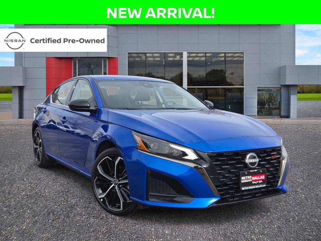 Used 2025 Nissan Altima 2.5 SR image 1