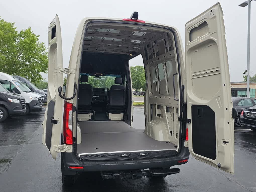 New 2025 Mercedes-Benz Sprinter 2500 image 6