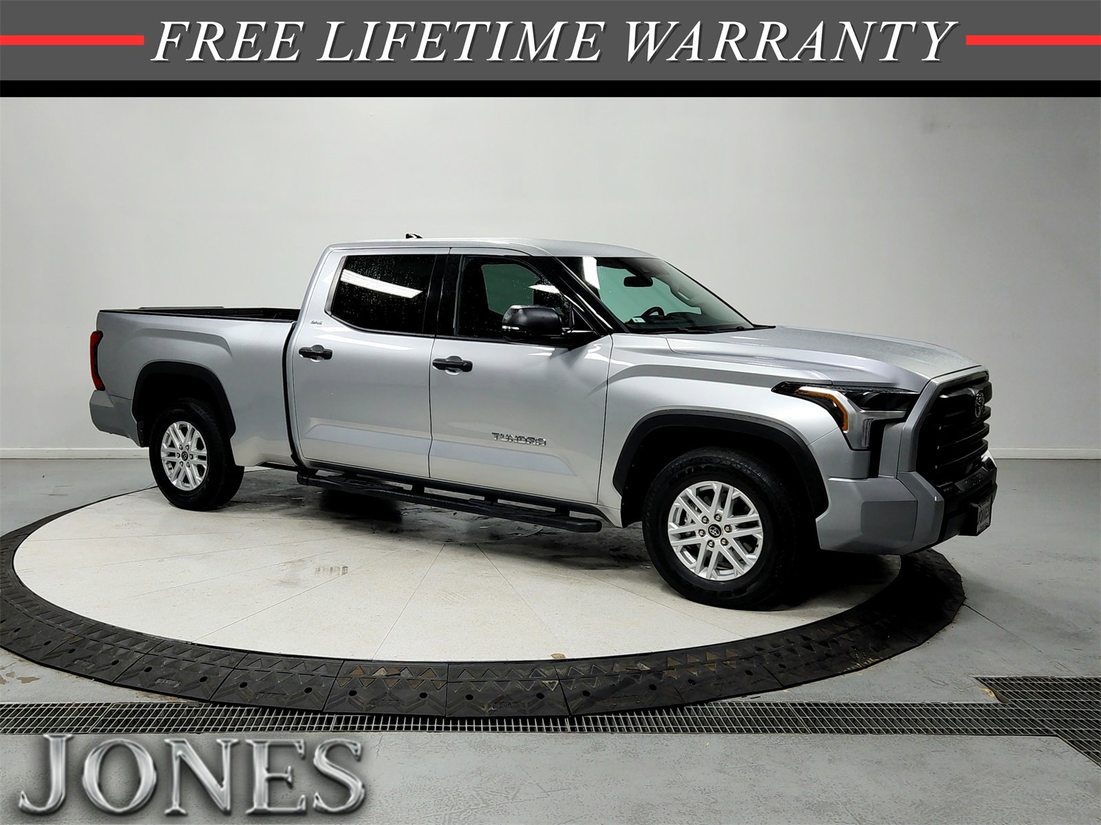 Used 2022 Toyota Tundra SR5 image 1