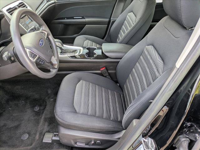 Used 2016 Ford Fusion SE FWD image 15