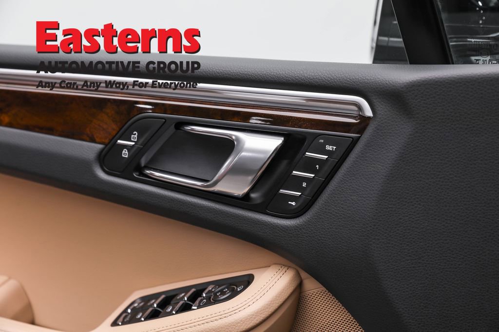 Used 2024 Porsche Macan image 21