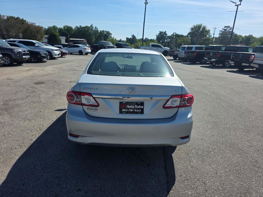 Used 2013 Toyota Corolla LE FWD image 3