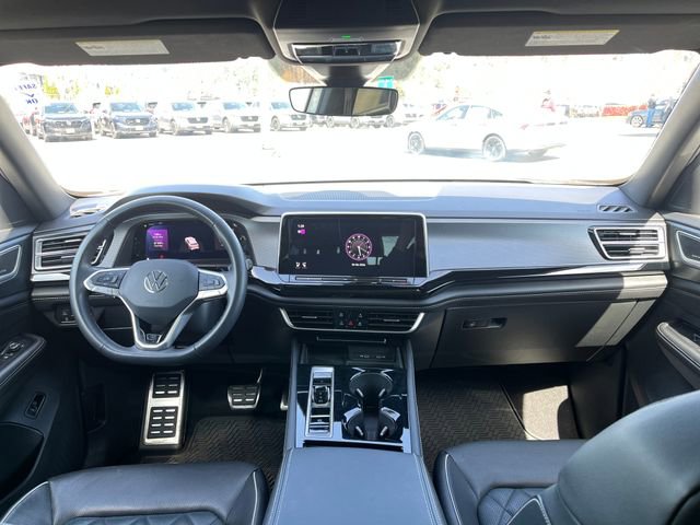 Used 2024 Volkswagen Atlas Cross Sport SEL Premium R-Line image 15
