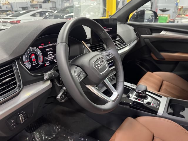 Used 2025 Audi Q5 2.0T Premium w/ Convenience Plus Package AWD/4WD image 26
