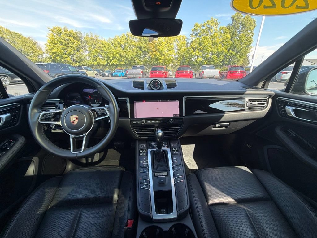 Used 2020 Porsche Macan AWD/4WD image 12