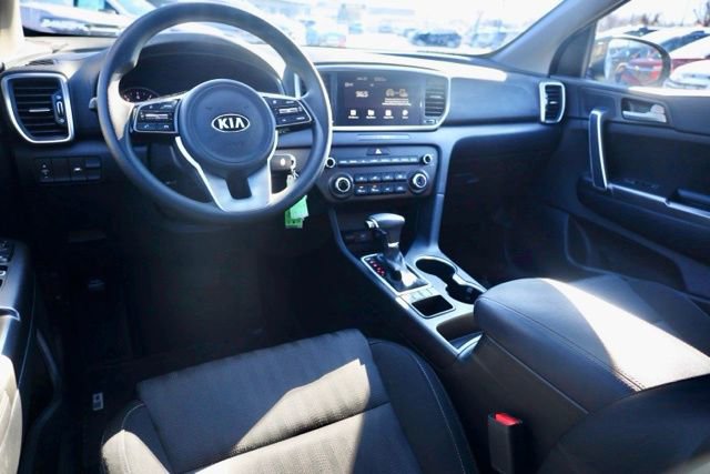 Used 2022 Kia Sportage LX image 6