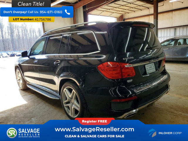 Used 2015 Mercedes-Benz GL 550 4MATIC image 3