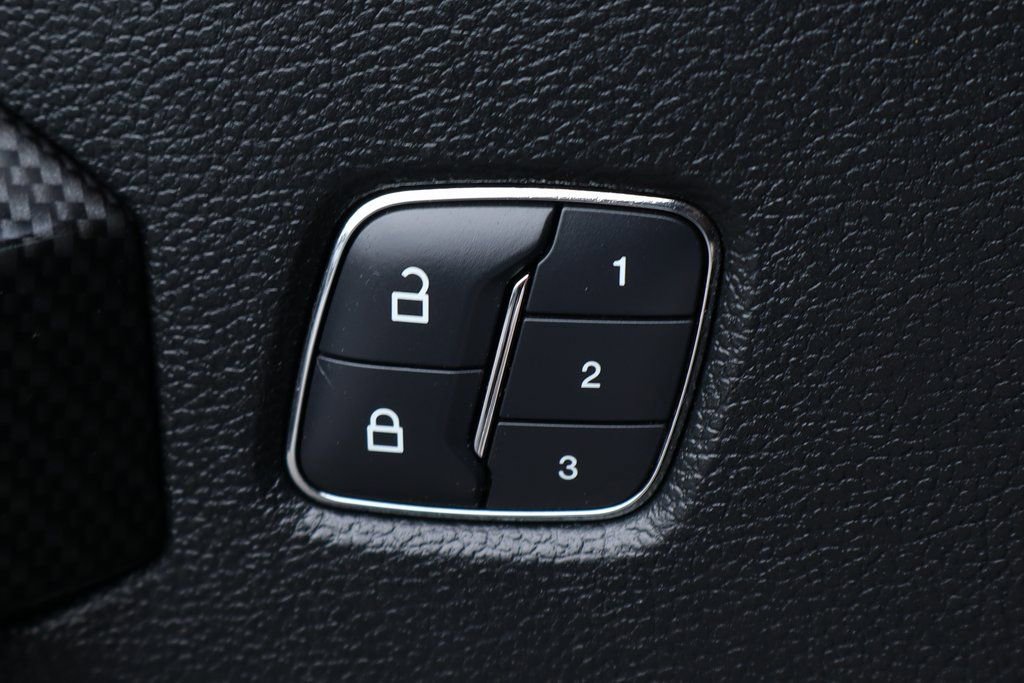 Used 2018 Ford F250 Lariat w/ Lariat Ultimate Package image 19