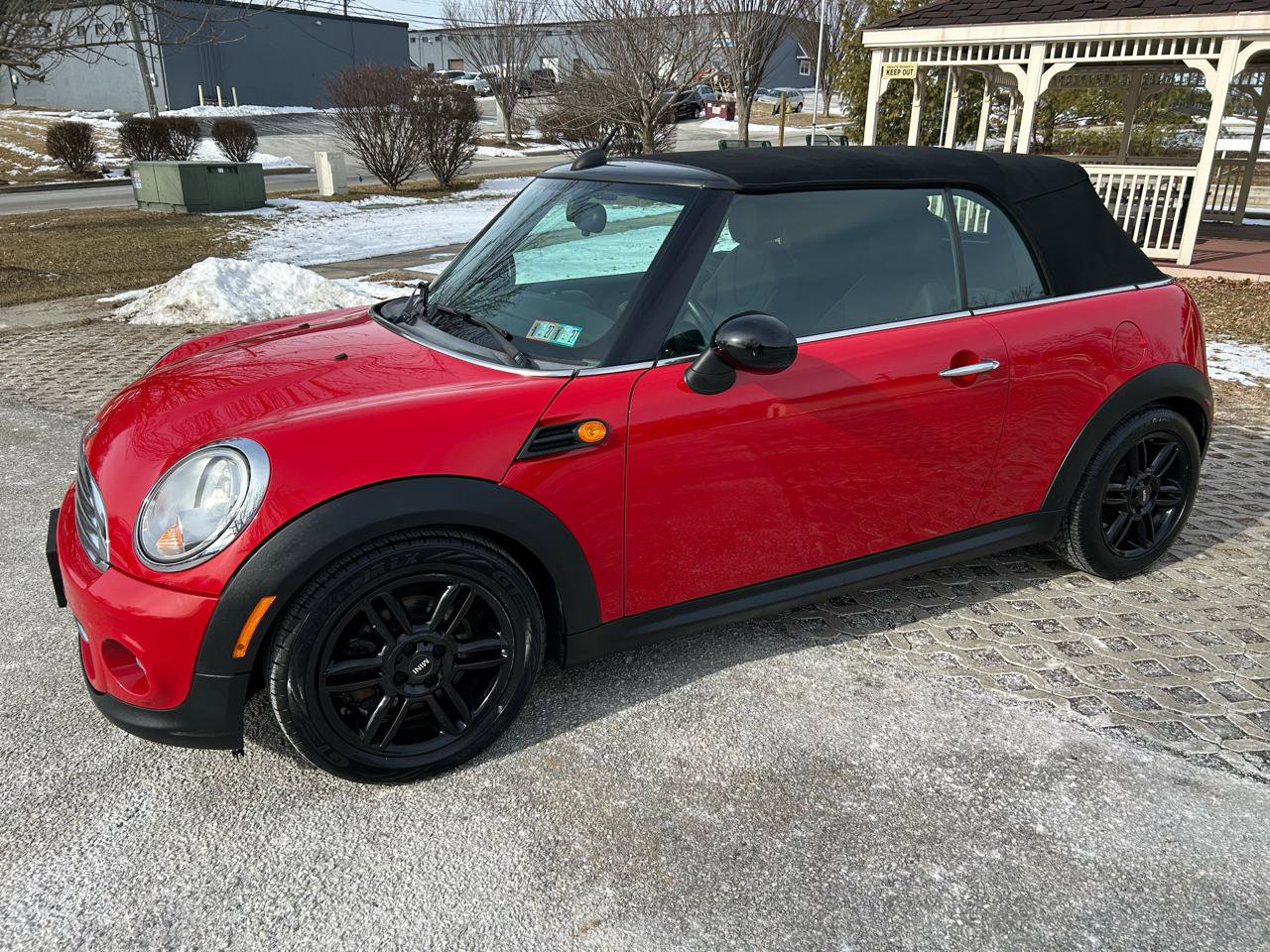 Used 2013 MINI Cooper Convertible image 9