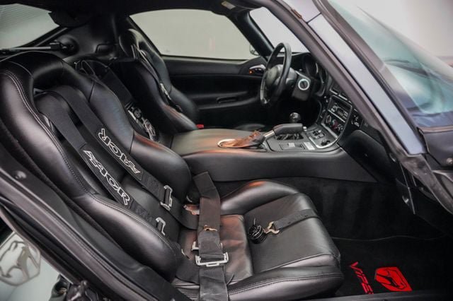 Used 2000 Dodge Viper GTS RWD image 21