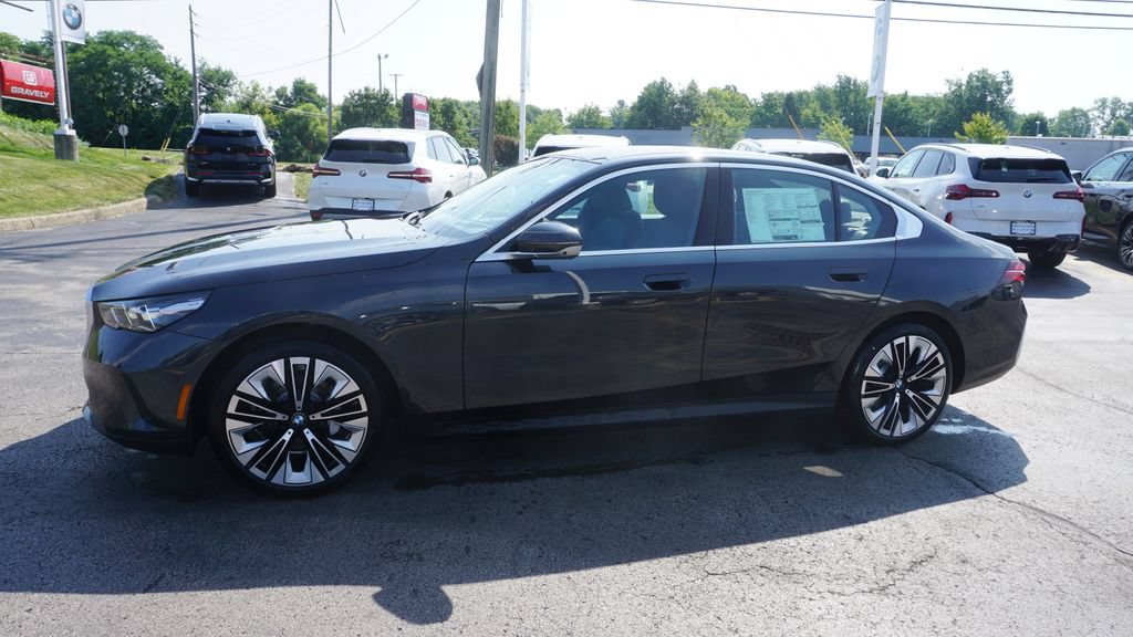 New 2027 BMW 530i xDrive w/ Premium Package AWD/4WD image 2