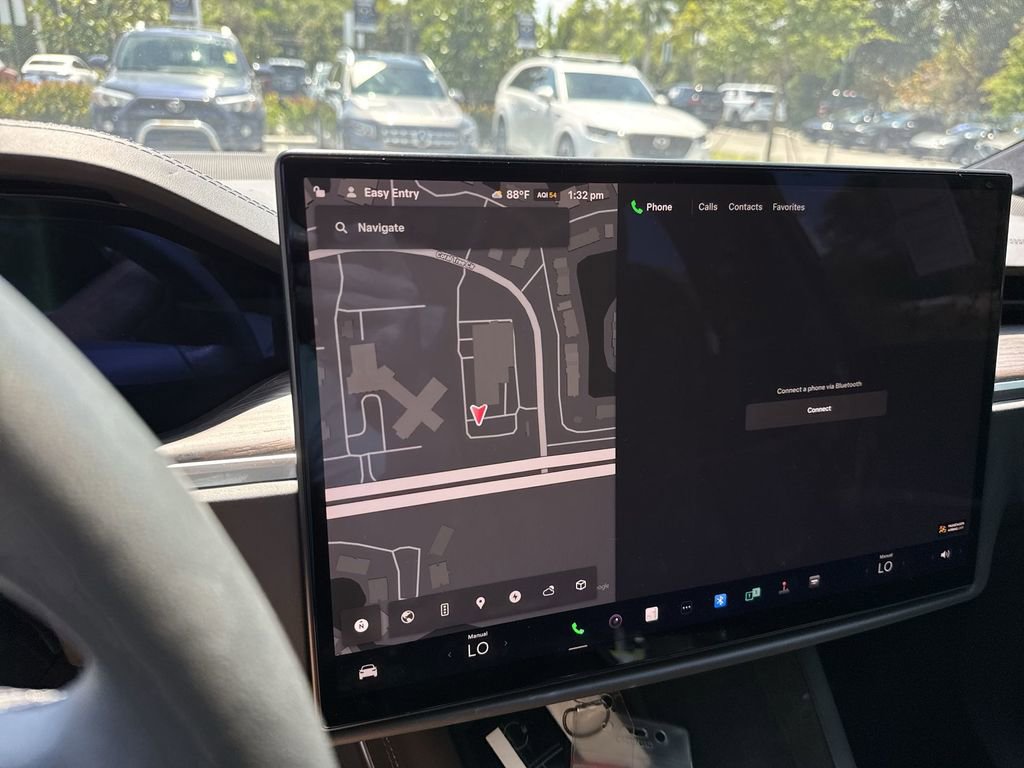 Used 2024 Tesla Model X image 52