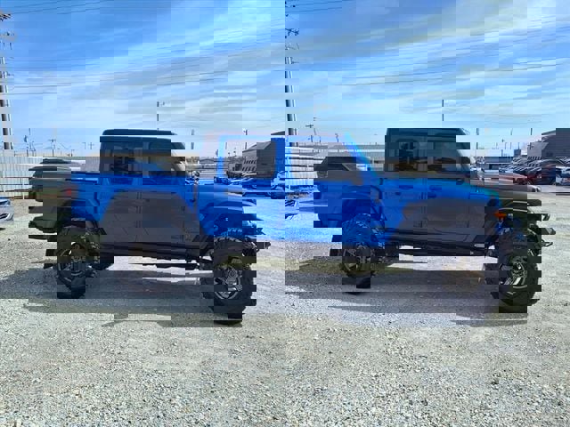 Used 2022 Jeep Gladiator Rubicon w/ Cold Weather Group image 2