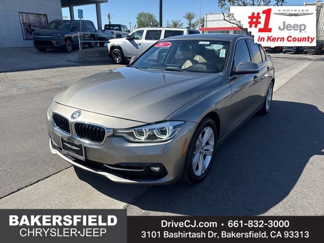 Used 2017 BMW 330i Sedan image 1