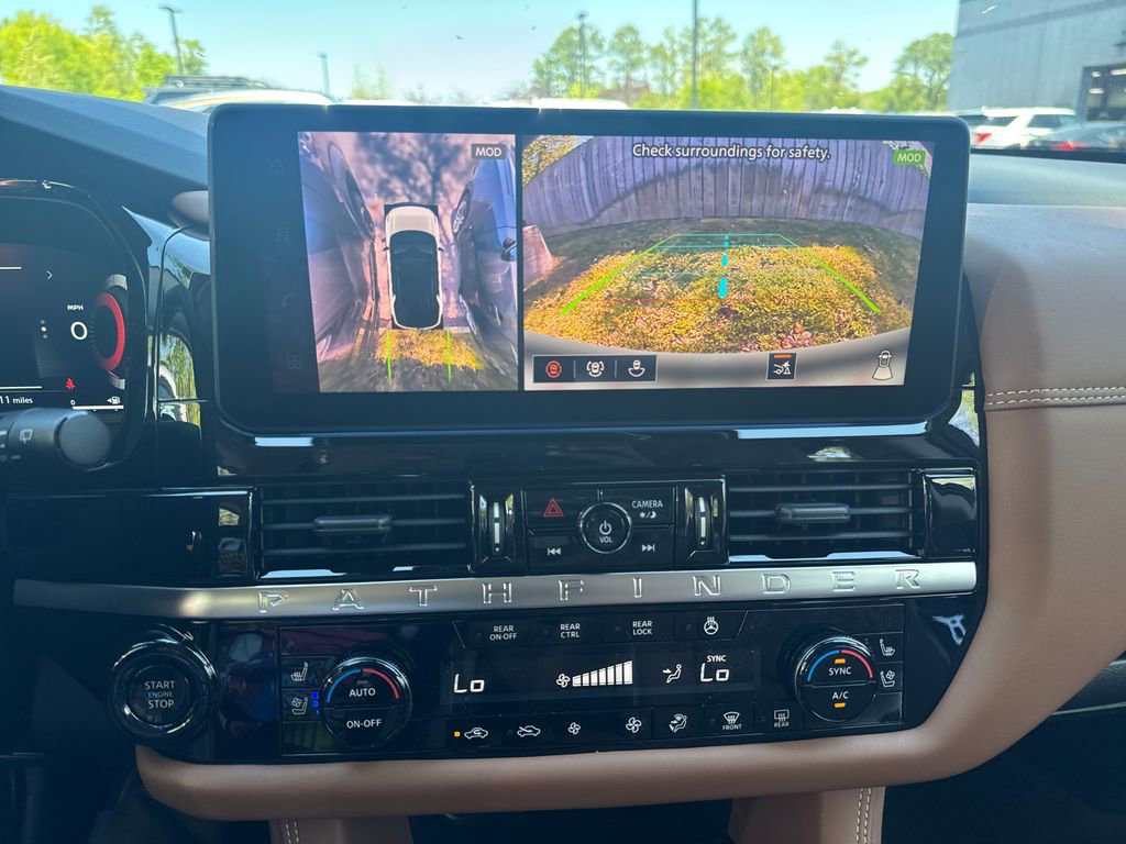Used 2026 Nissan Pathfinder Platinum AWD/4WD image 19