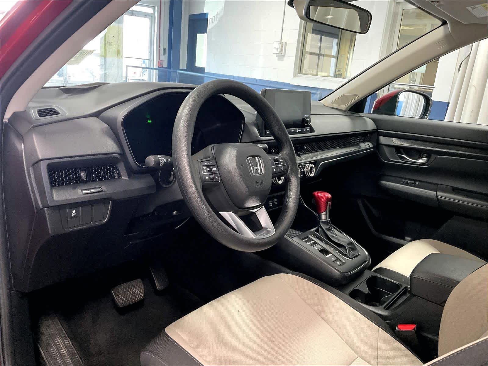 Used 2025 Honda CR-V EX image 8