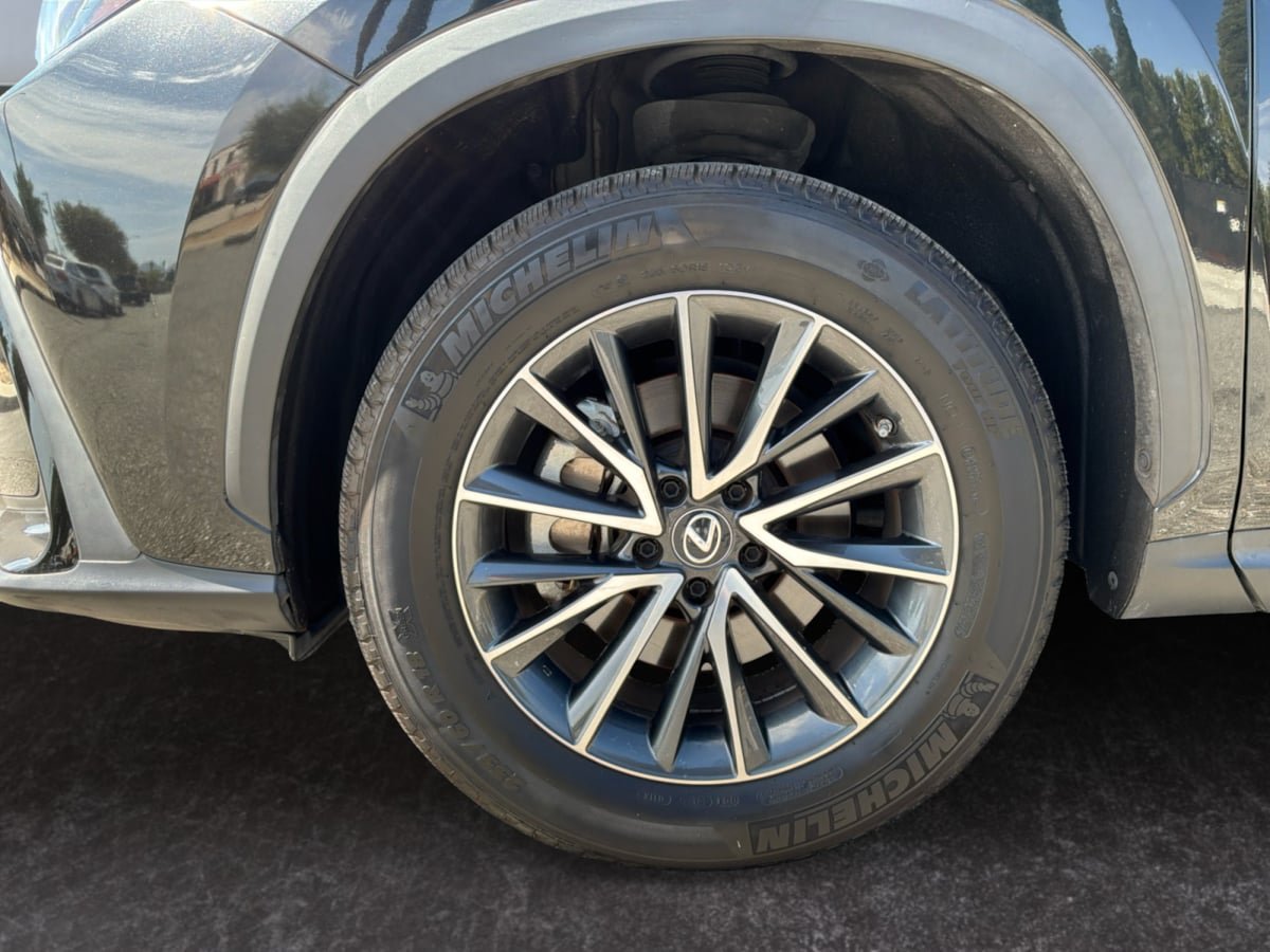 Used 2023 Lexus NX 250 FWD image 9