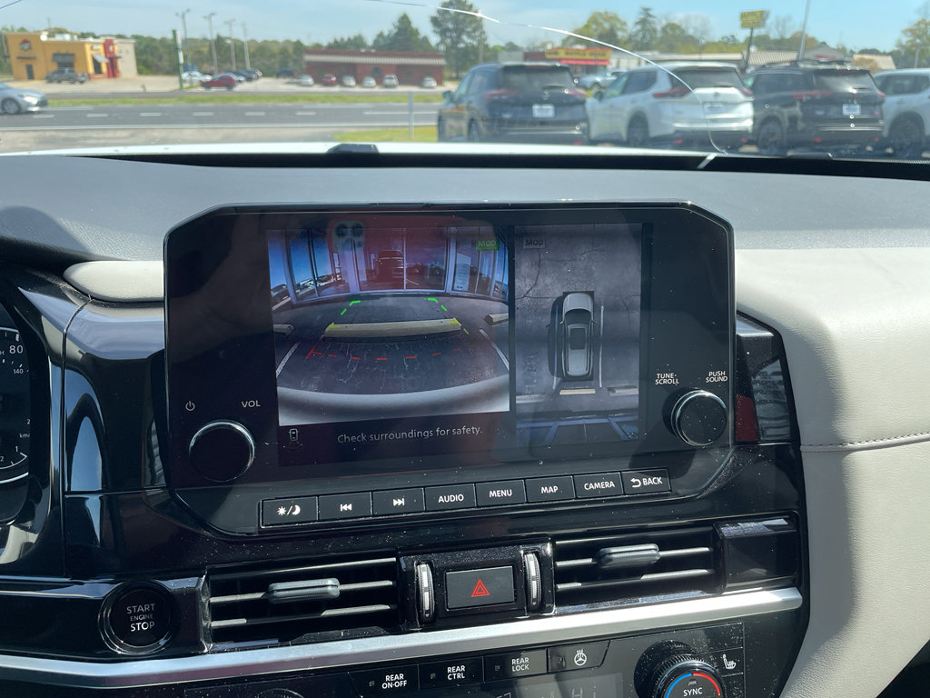 Certified 2025 Nissan Pathfinder SL image 16