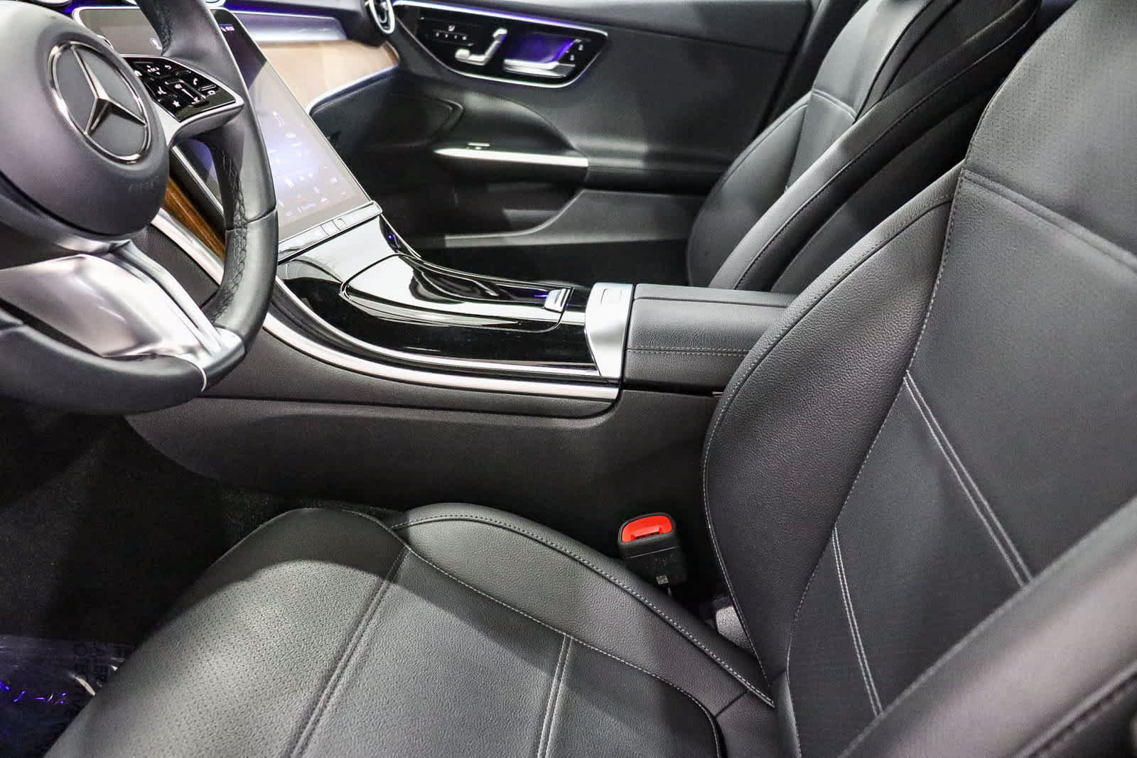 Certified 2024 Mercedes-Benz C 300 Sedan image 20