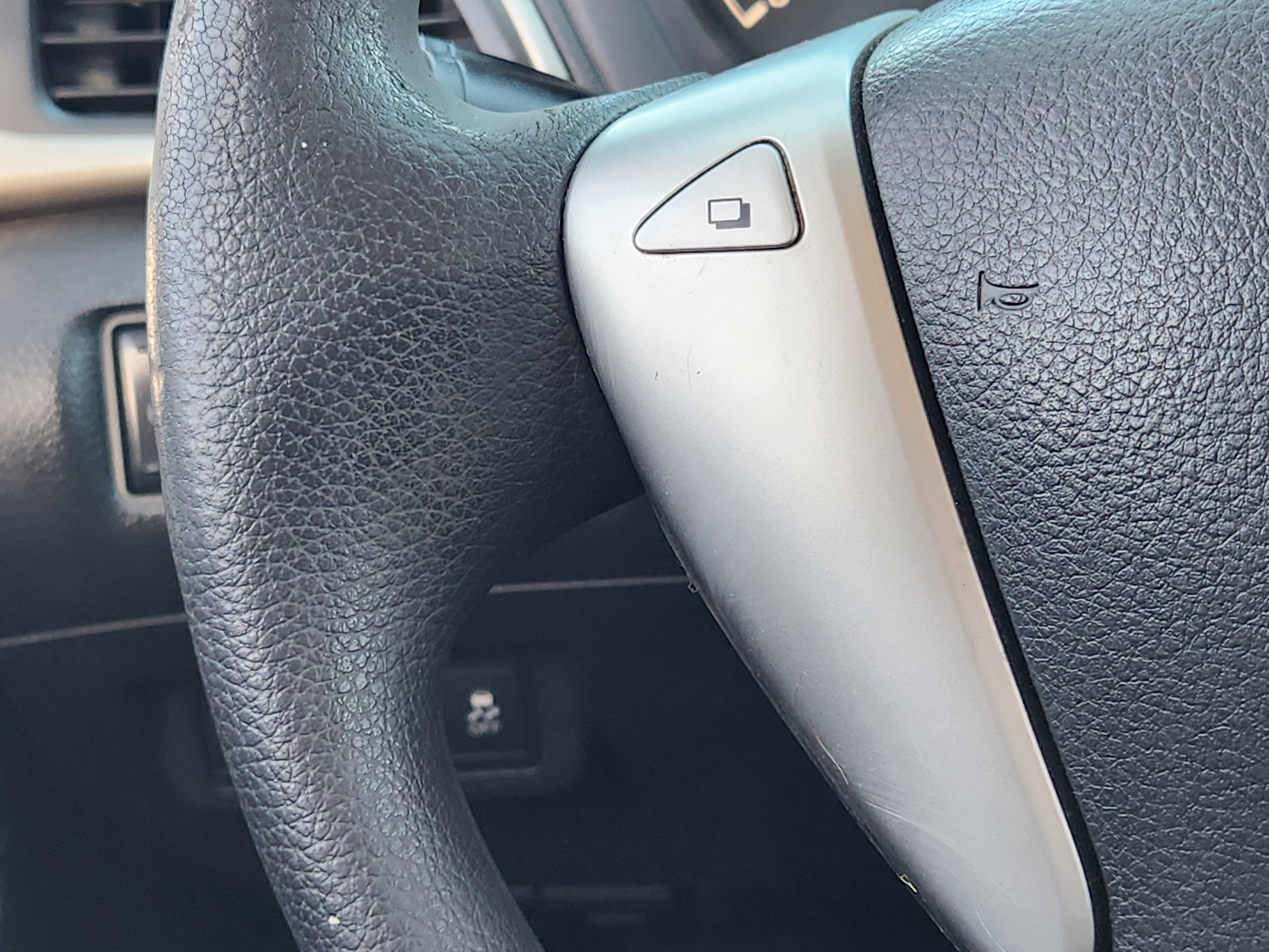 Used 2014 Nissan Sentra S image 27