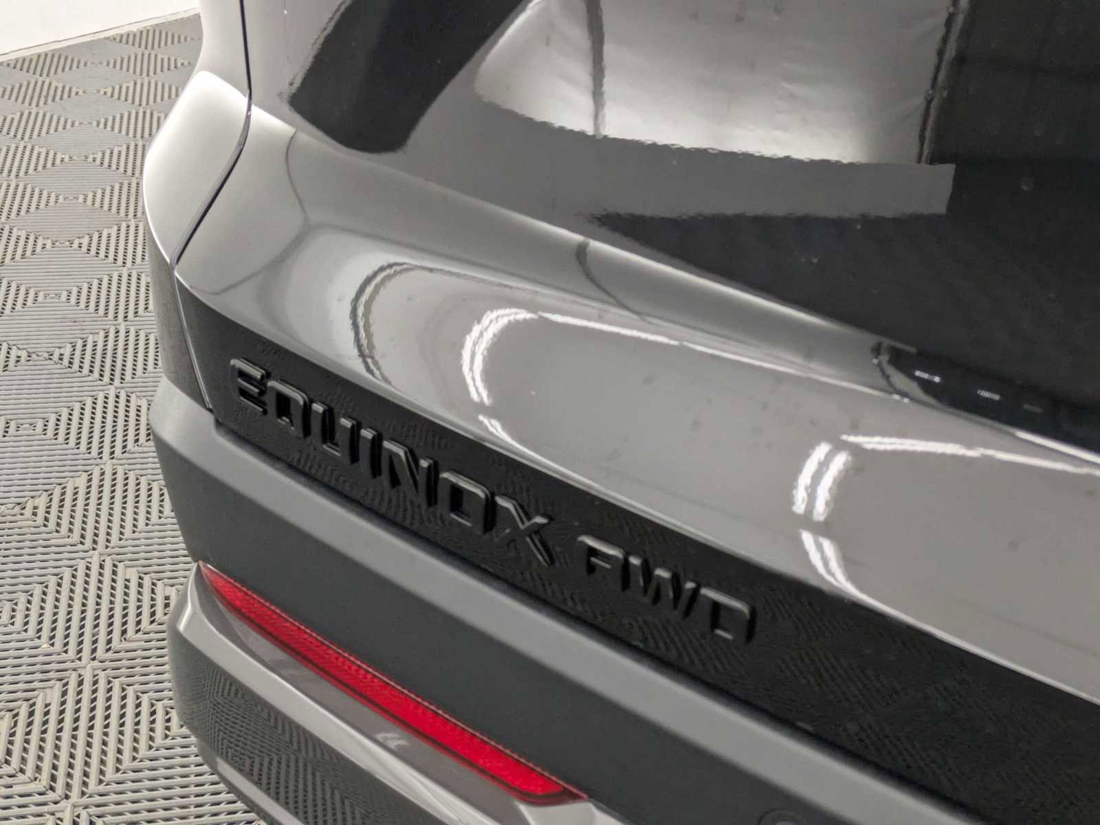 New 2026 Chevrolet Equinox ACTIV AWD/4WD image 12