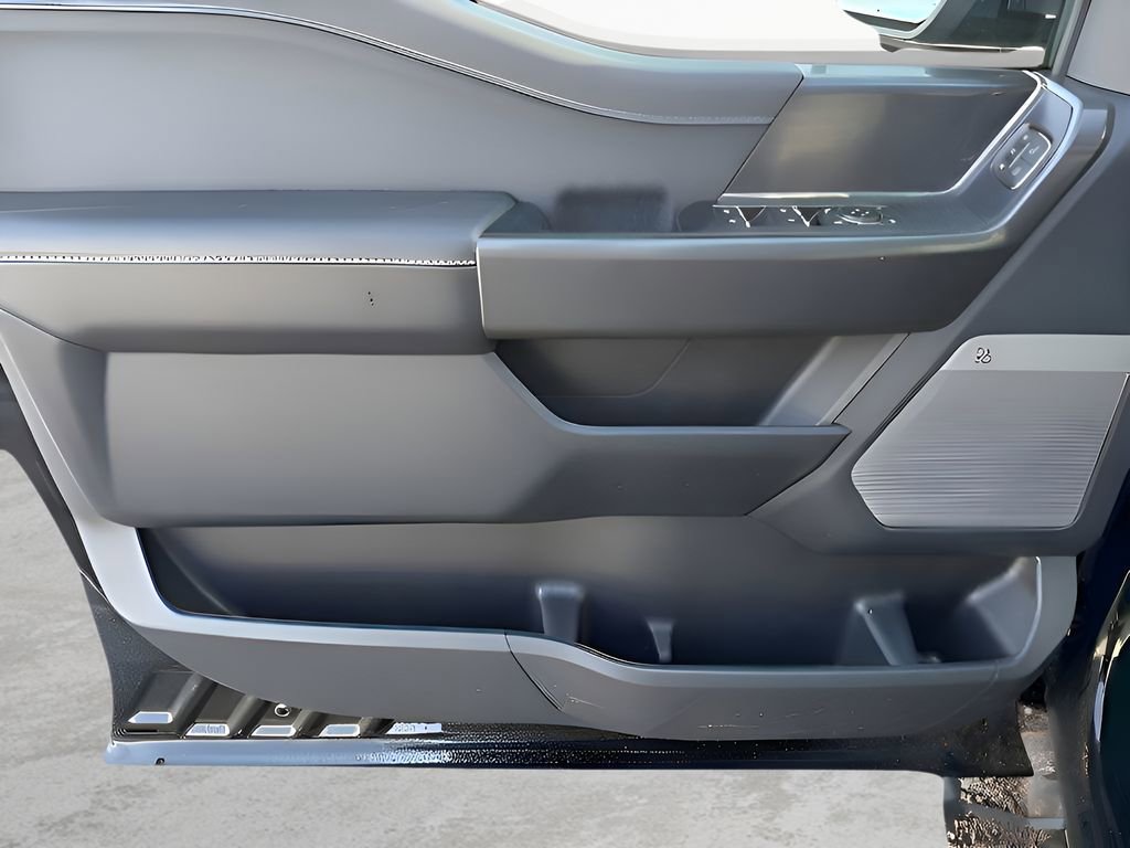 Used 2024 Ford F150 Lariat image 12