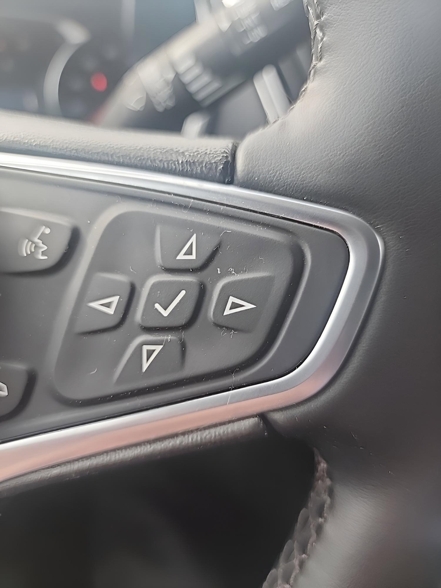 Certified 2023 Chevrolet Equinox LT FWD image 18