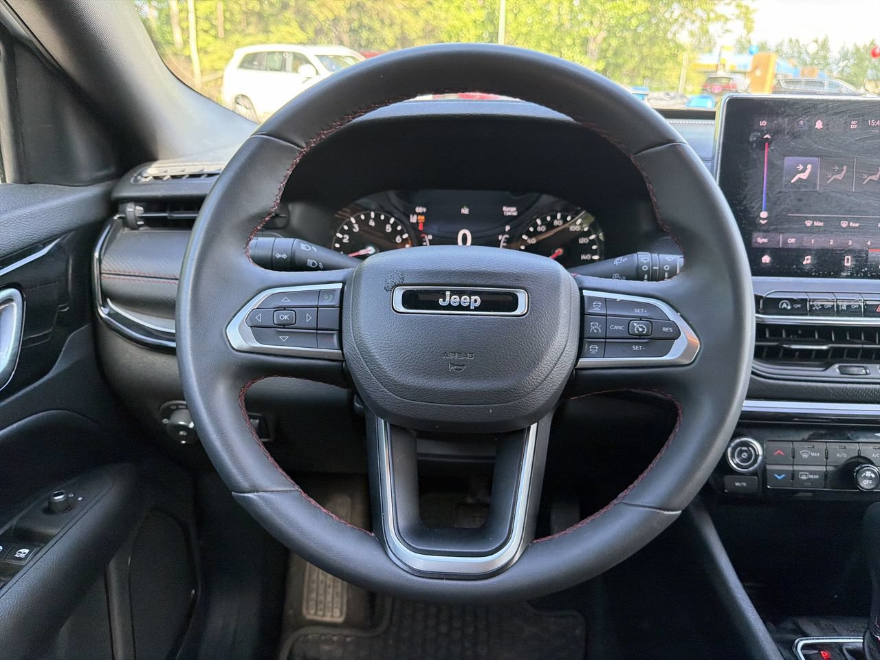 Used 2024 Jeep Compass Trailhawk AWD/4WD image 14