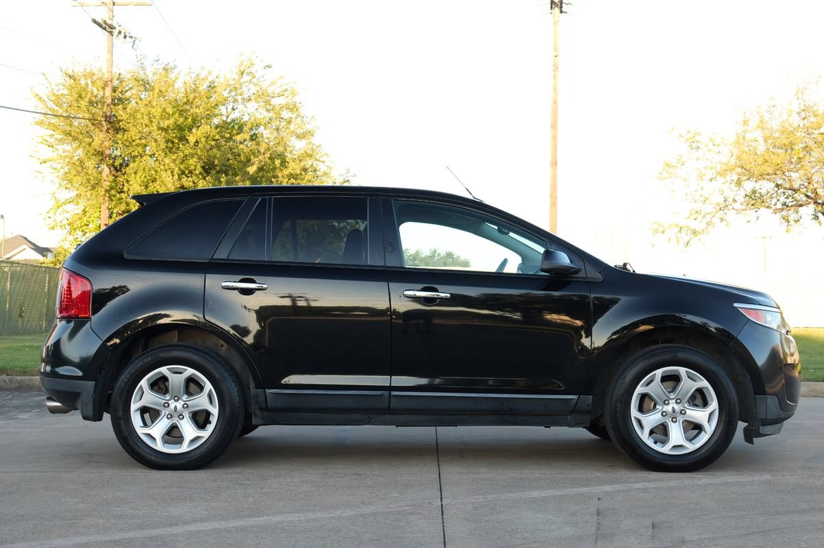 Used 2011 Ford Edge SEL w/ 202A Rapid Spec Order Code FWD image 13