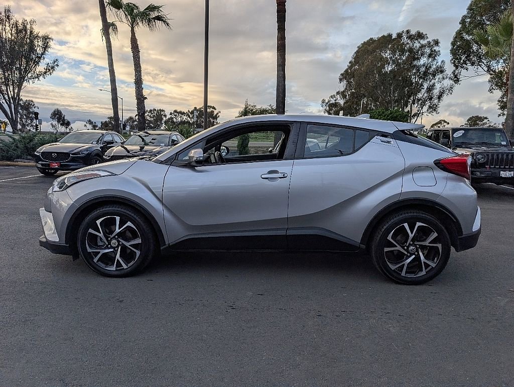 Used 2018 Toyota C-HR XLE image 11