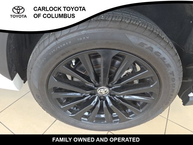 Used 2023 Toyota Highlander XSE AWD/4WD image 10