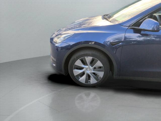Used 2023 Tesla Model Y Long Range AWD/4WD image 22