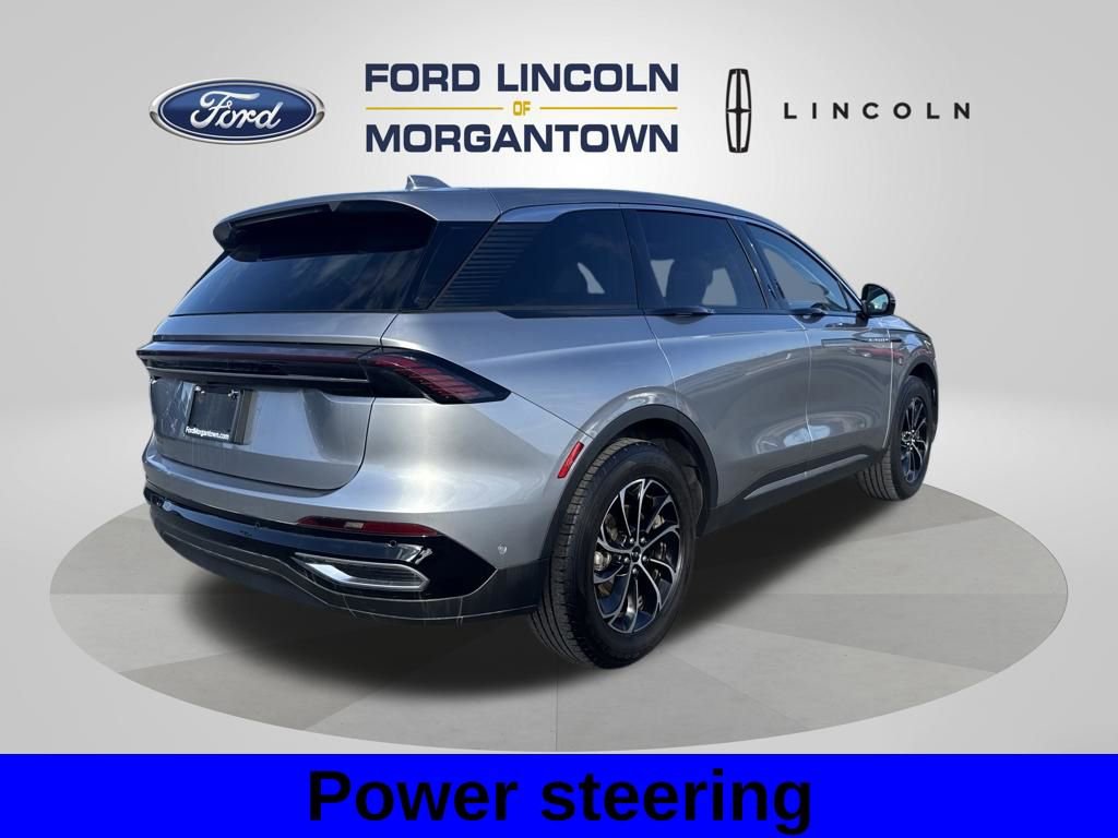 Used 2024 Lincoln Nautilus Premier AWD/4WD image 7