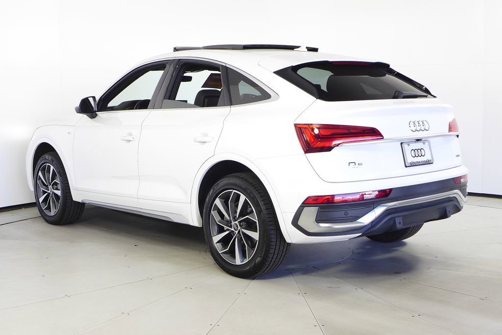 Used 2023 Audi Q5 2.0T Premium w/ Convenience Package image 9