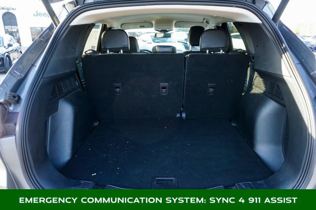 Used 2025 Ford Escape Platinum image 6