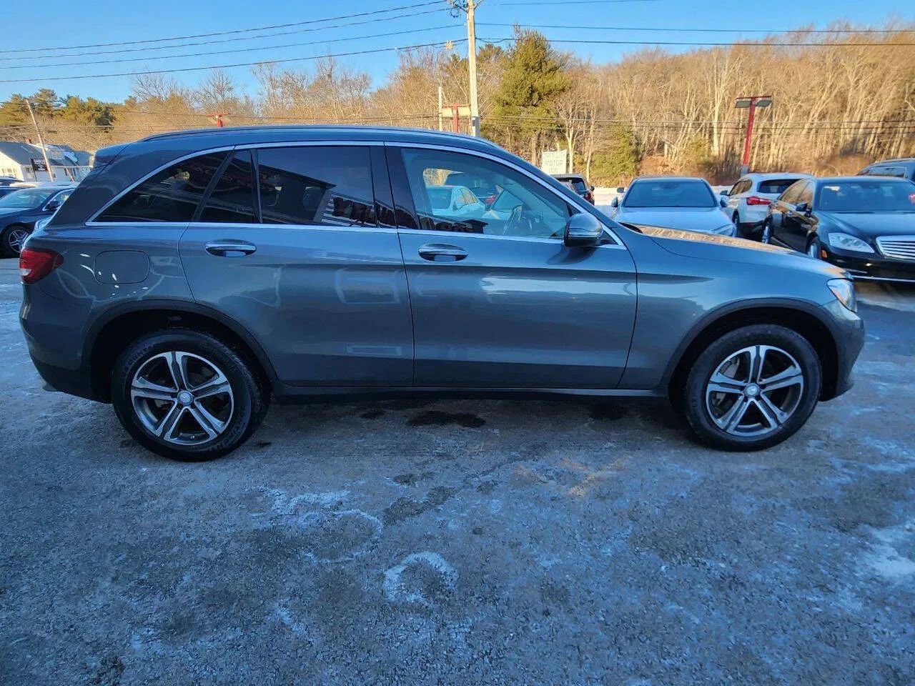 Used 2016 Mercedes-Benz GLC 300 4MATIC image 3