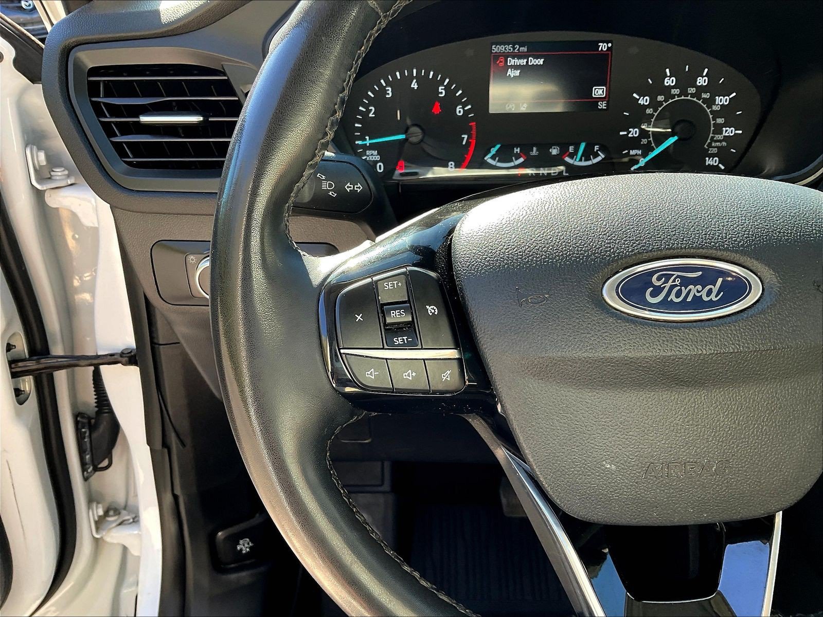 Used 2022 Ford Escape SE w/ Cold Weather Package AWD/4WD image 12