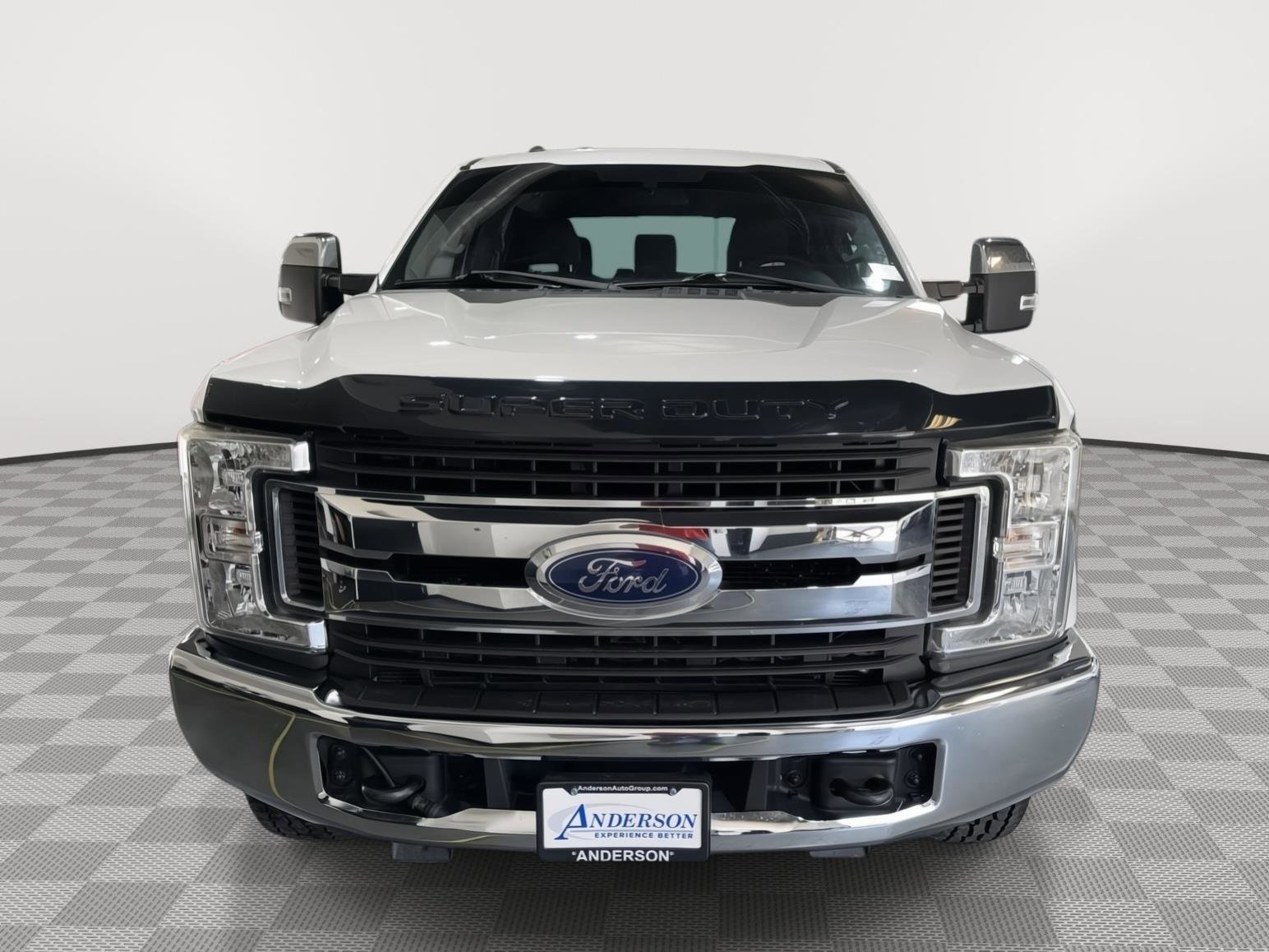 Used 2017 Ford F250 XLT AWD/4WD image 4