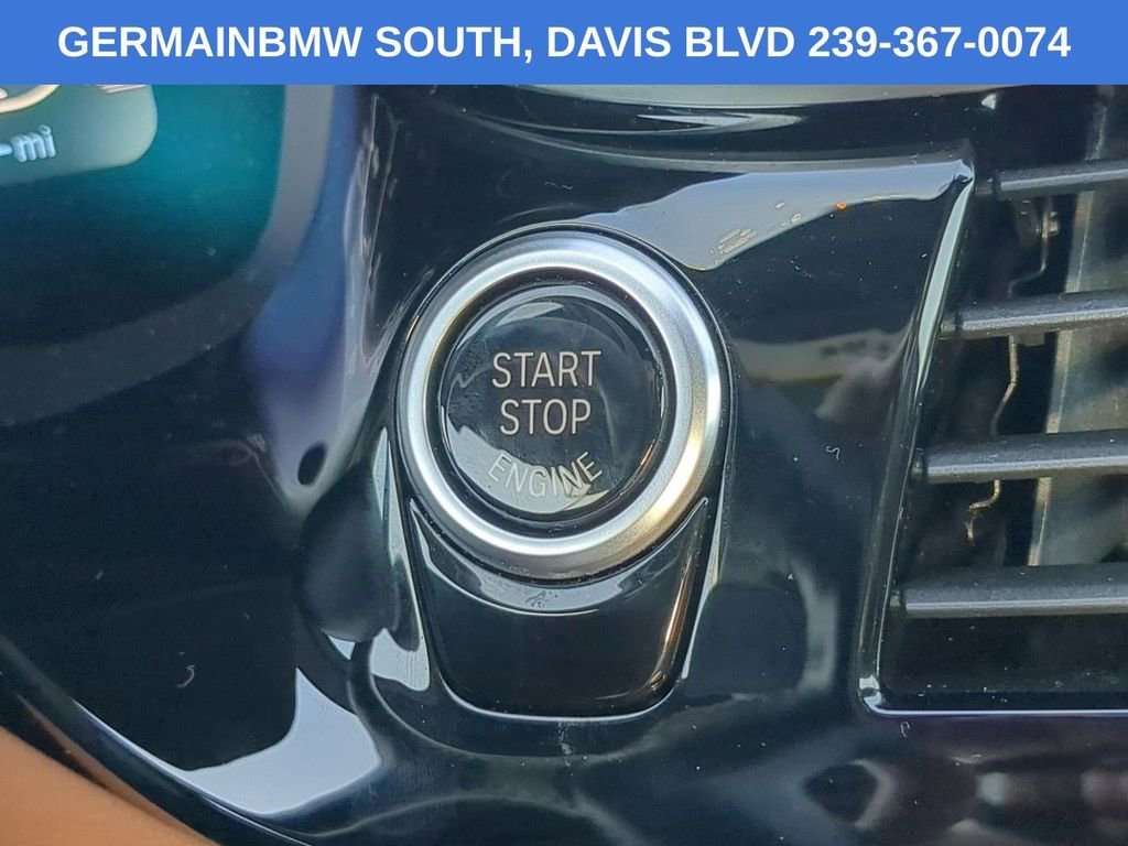 Used 2023 BMW 530e w/ Convenience Package image 30