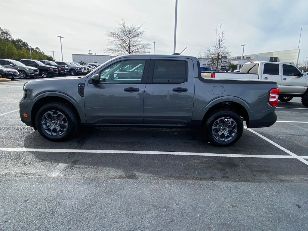 Certified 2025 Ford Maverick XLT w/ XLT Luxury Package image 4
