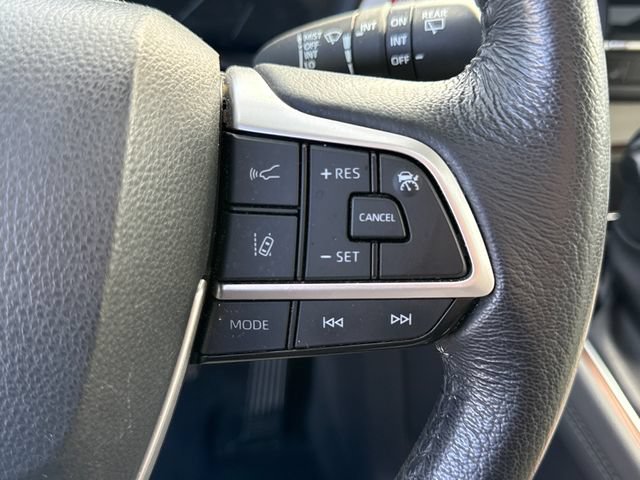 Used 2024 Toyota Sienna XLE w/ XLE Plus Package AWD/4WD image 27