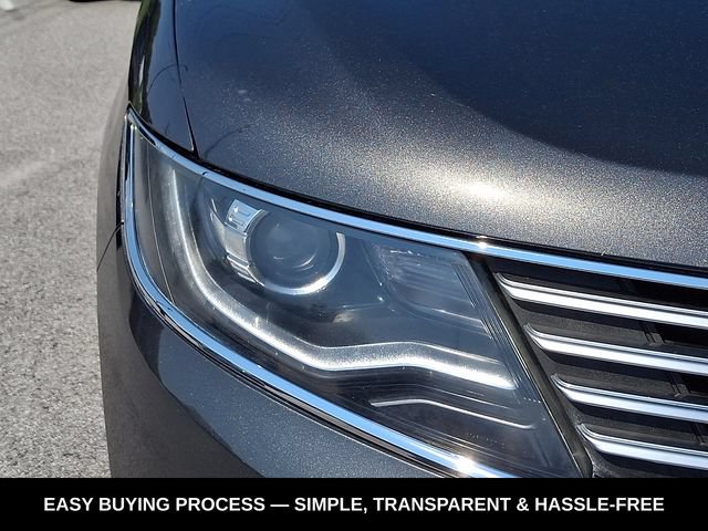 Used 2018 Lincoln MKX Reserve w/ Driver Assistance Package AWD/4WD image 11