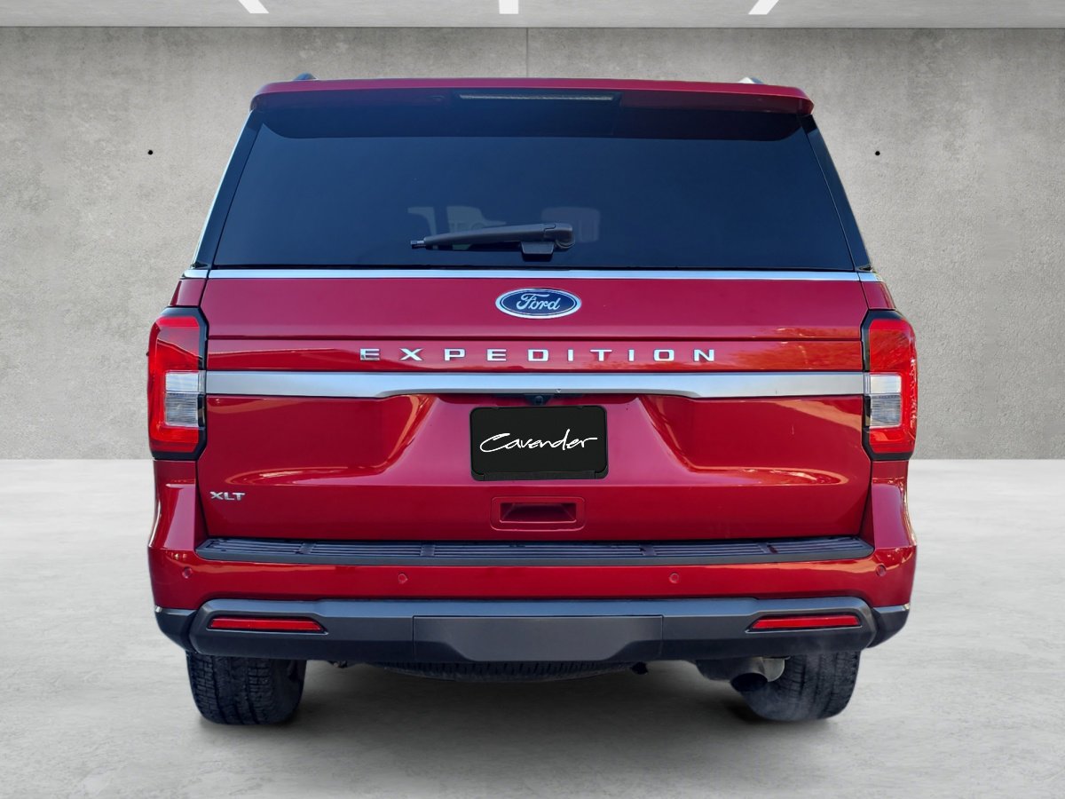 Used 2022 Ford Expedition XLT image 16