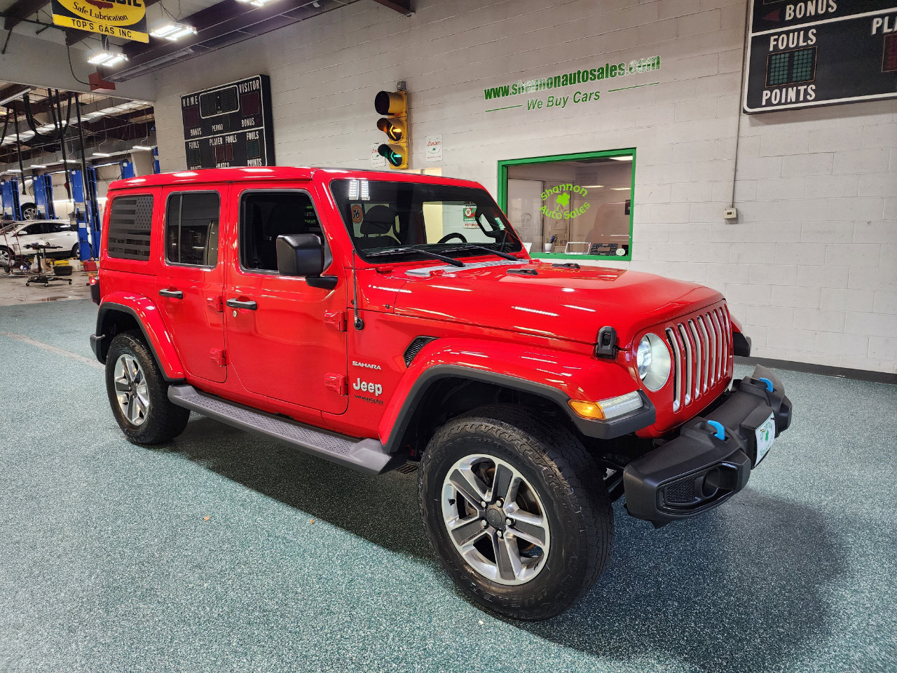 Used 2020 Jeep Wrangler Unlimited Sahara image 4