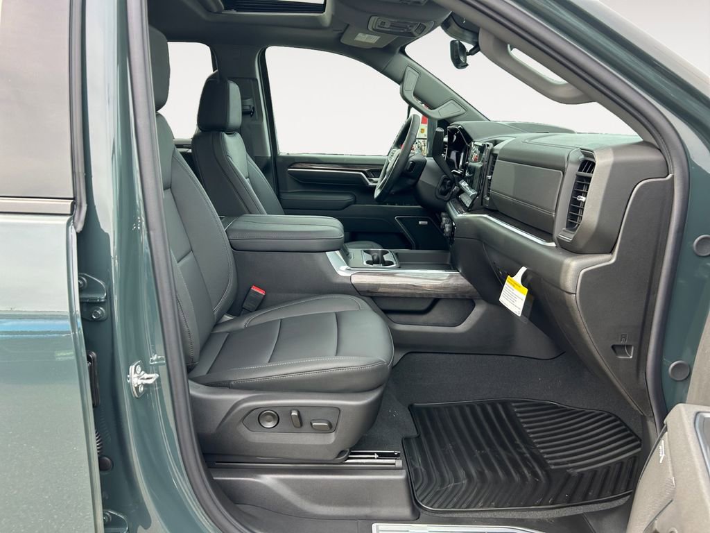 New 2026 Chevrolet Silverado 3500 LTZ w/ LTZ Plus Package image 10