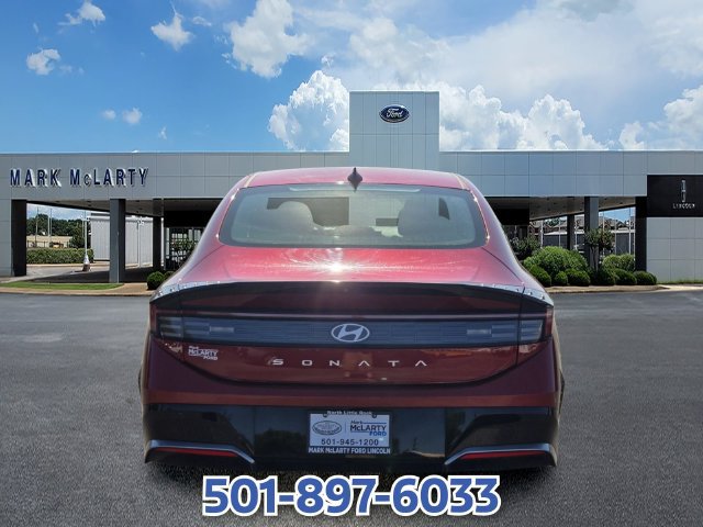 Used 2025 Hyundai Sonata SEL FWD image 4