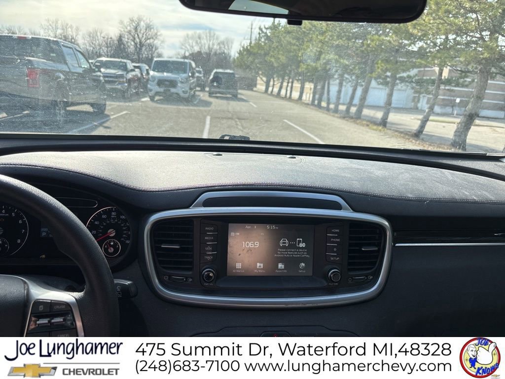 Used 2019 Kia Sorento LX image 25