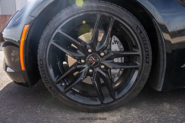 Used 2018 Chevrolet Corvette Stingray Coupe w/ 1LT image 46