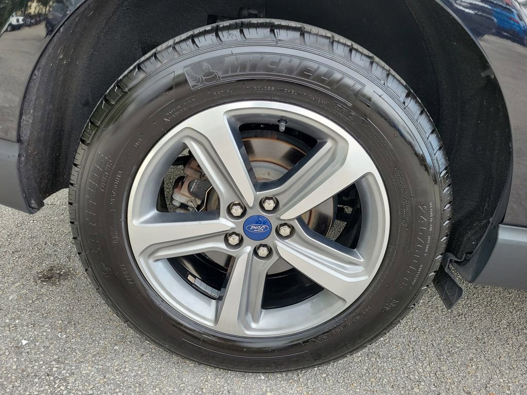 Used 2020 Ford Edge SEL w/ Convenience Package FWD image 11