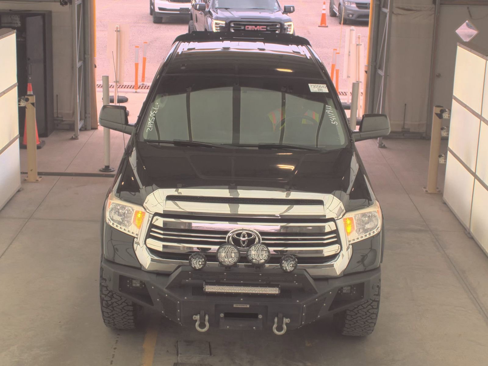 Used 2017 Toyota Tundra SR5 image 2